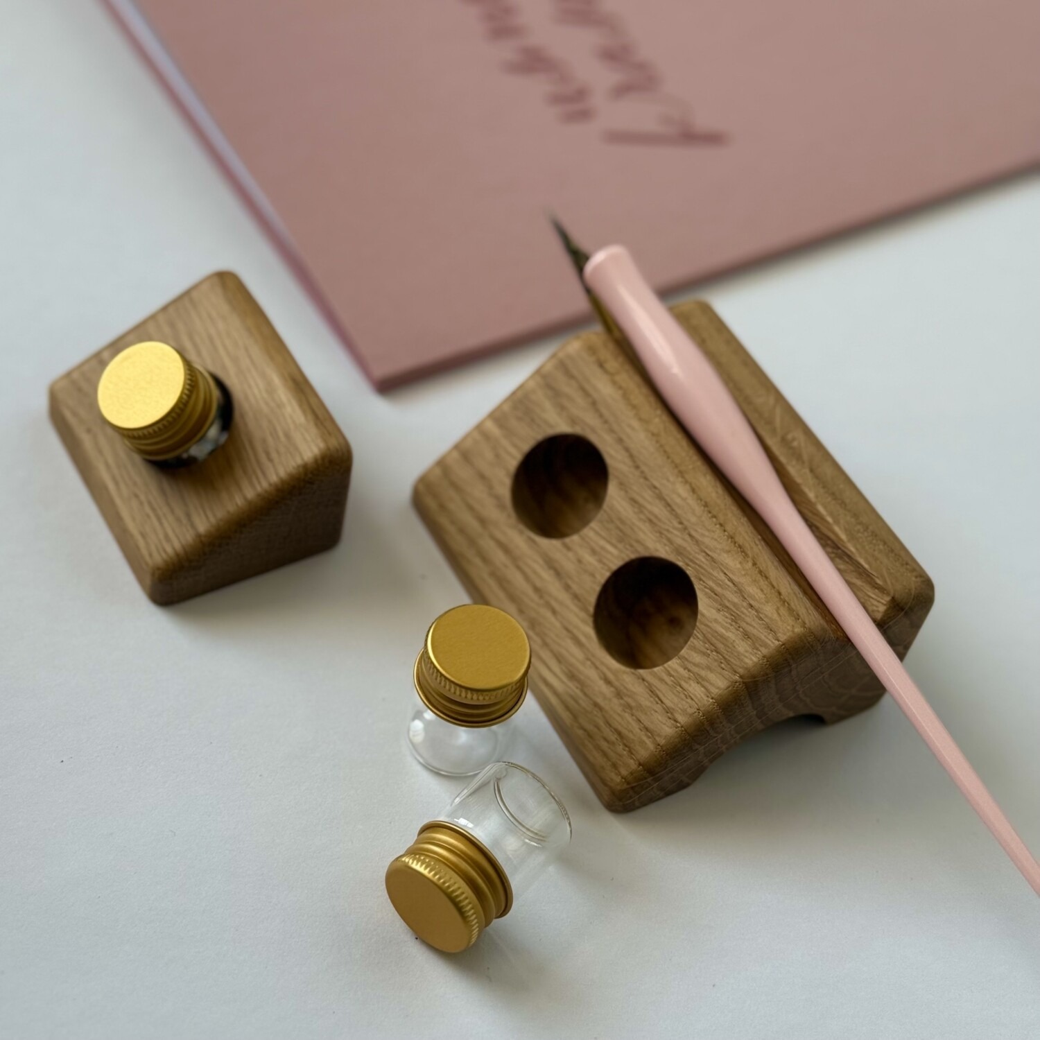 Dřevěné stojánky na inkoust 1 Dřevěné stojánky na inkoust